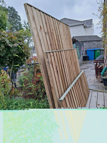 Feather edge tanilized fence - edge,,